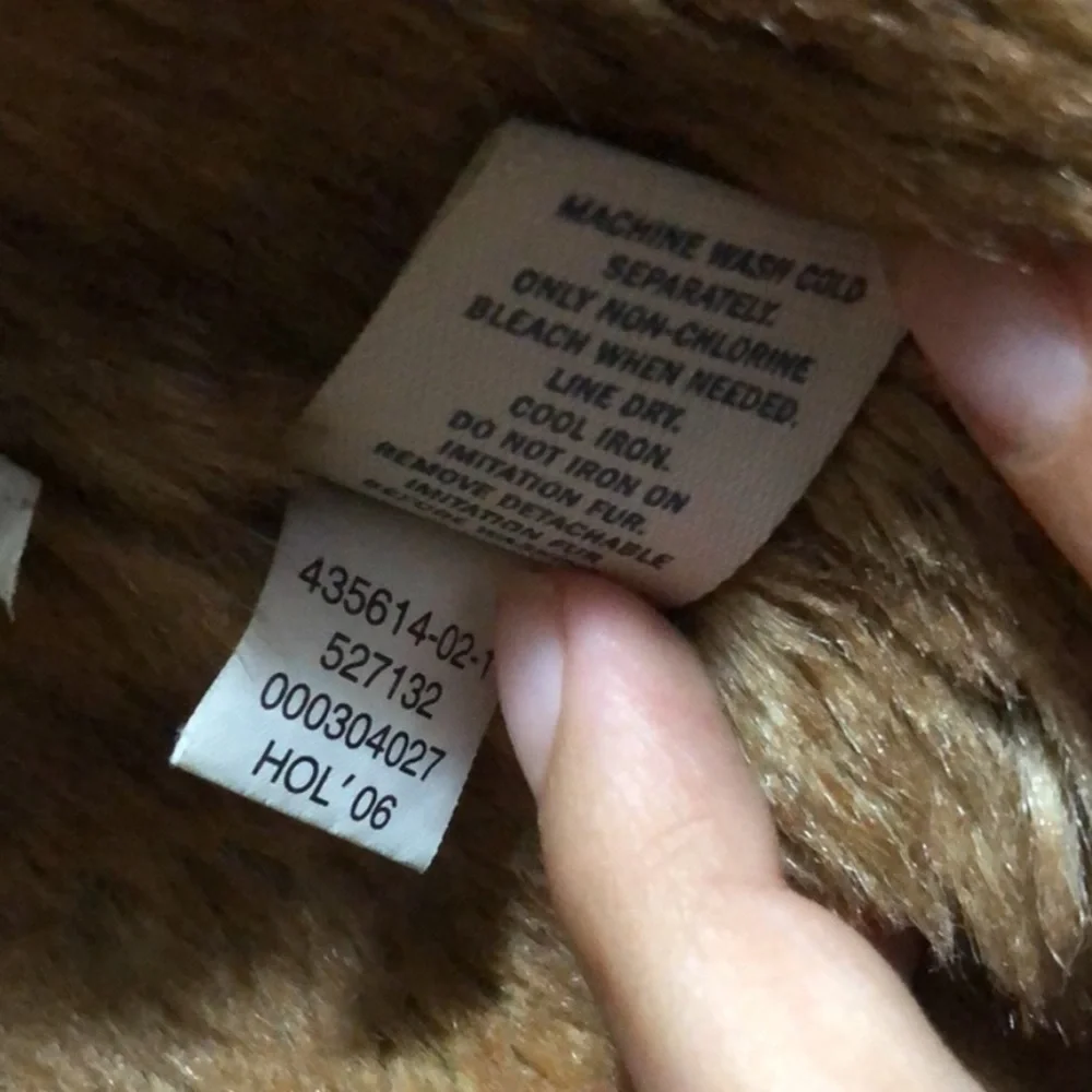 Old Navy jacket faux fur - Picture 9 of 9